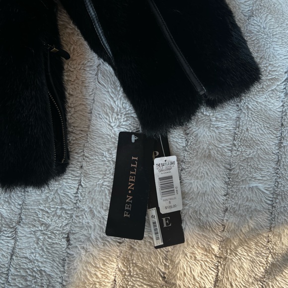 Fen Nelli faux fur Coat - Picture 2 of 9